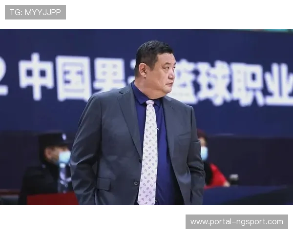 教练市场流动活跃,大学与职业篮球界人才交流频繁 教练市场流动活跃,大学与职业篮球界人才交流频繁